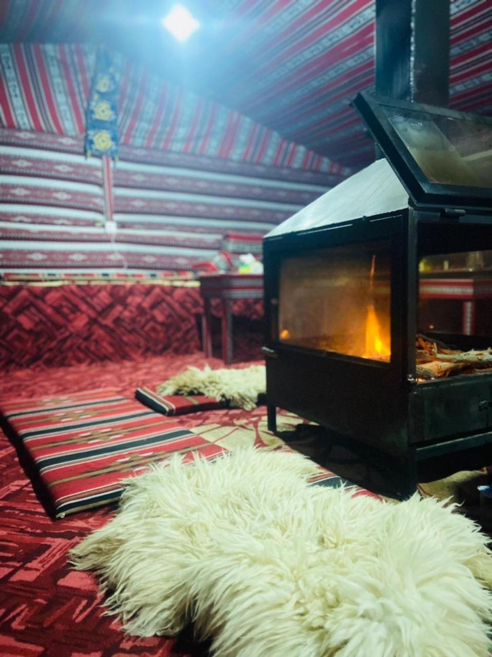 Wadi Rum Bedouin Heart Camp 外观 照片