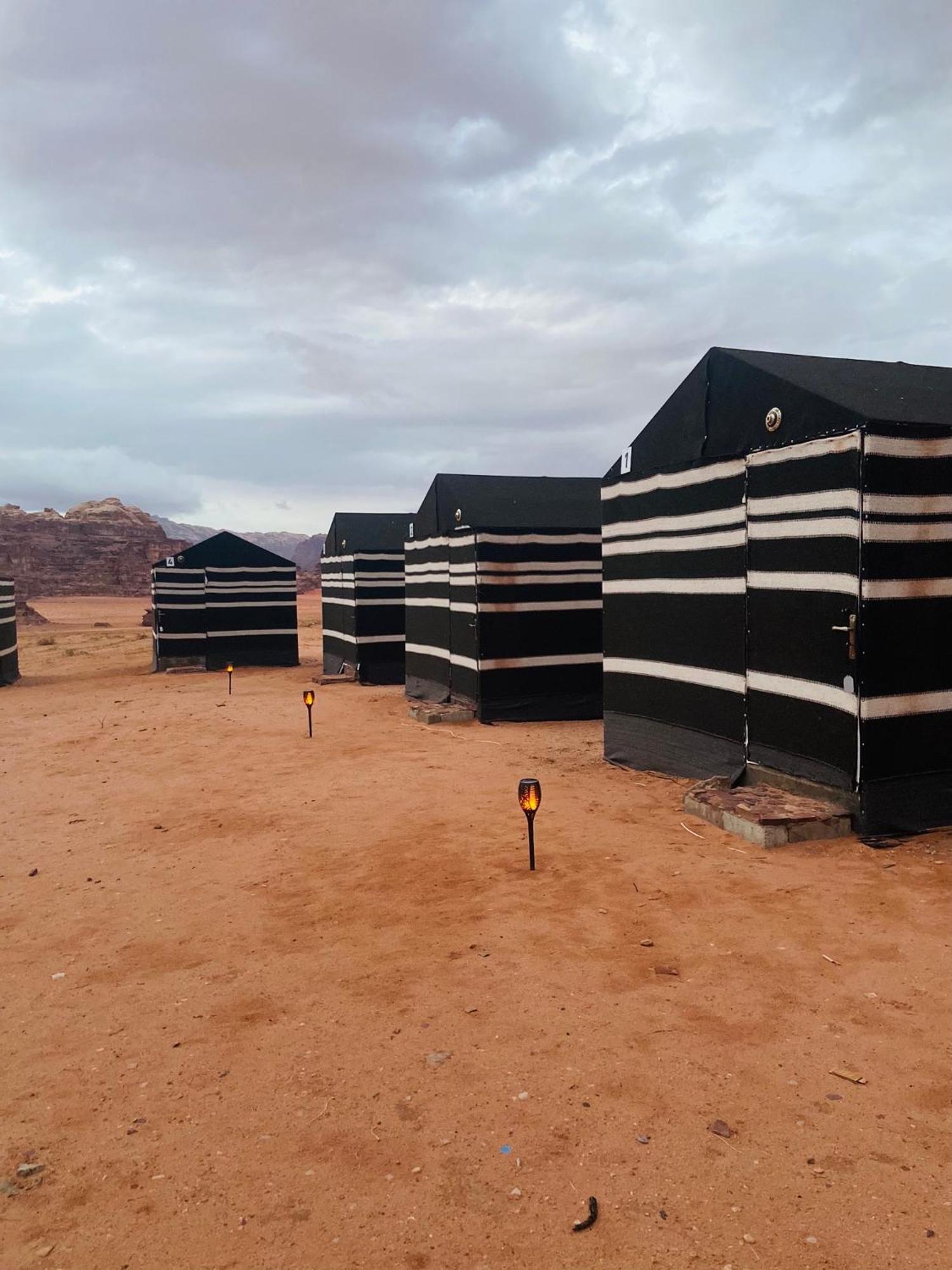 Wadi Rum Bedouin Heart Camp 外观 照片